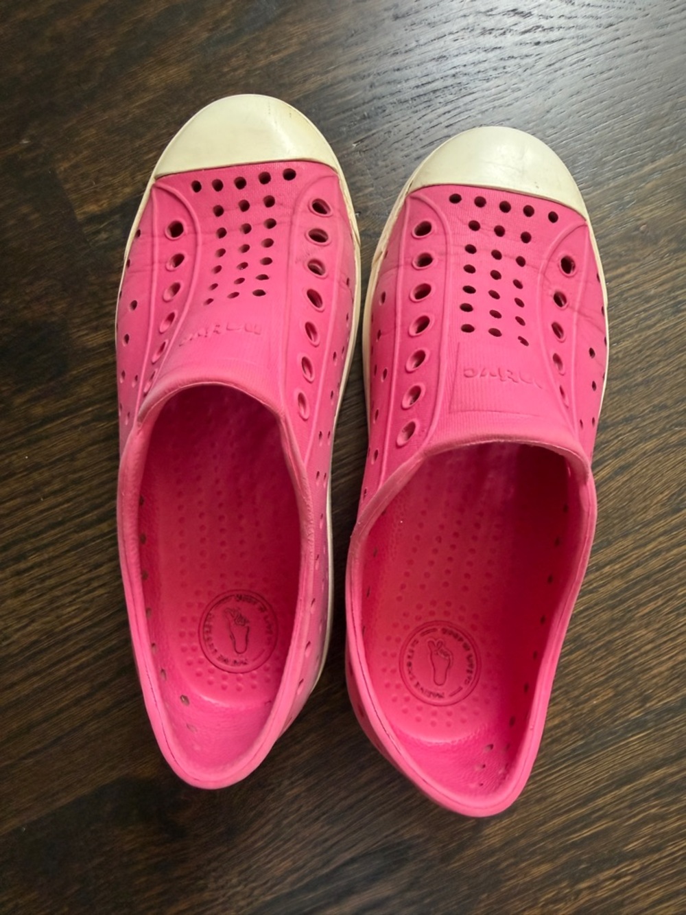 Native Kids Pink and White Jefferson Slip-On Water Shoes